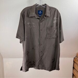 CARIBBEAN JOE 100% Silk Button Down Short Sleeve Shirt. Size XL. Leaf Design
